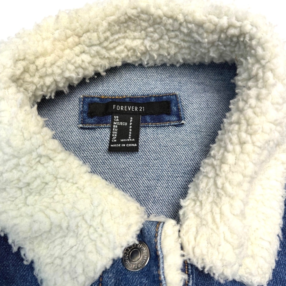 Y2K Forever 21 Sherpa Lined Trucker Denim Jacket Blue Medium Wash Faux Fur Small - Picture 3 of 11